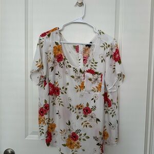 Torrid Floral Short Sleeve Scoop Neck Blouse